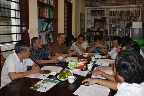 Ban vận động thành lập Hội chủ rừng họp bàn về điều lệ Hội